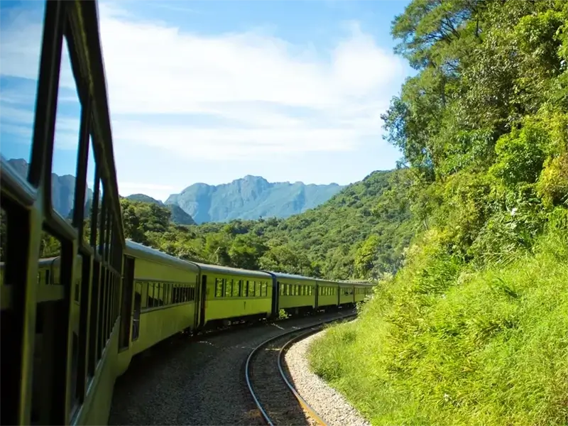 De Curitiba a Morretes